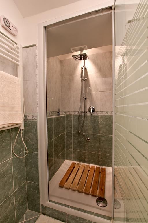 רומא Santacroce Guest House חדר תמונה