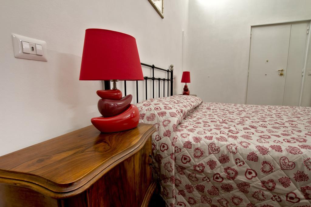 רומא Santacroce Guest House חדר תמונה