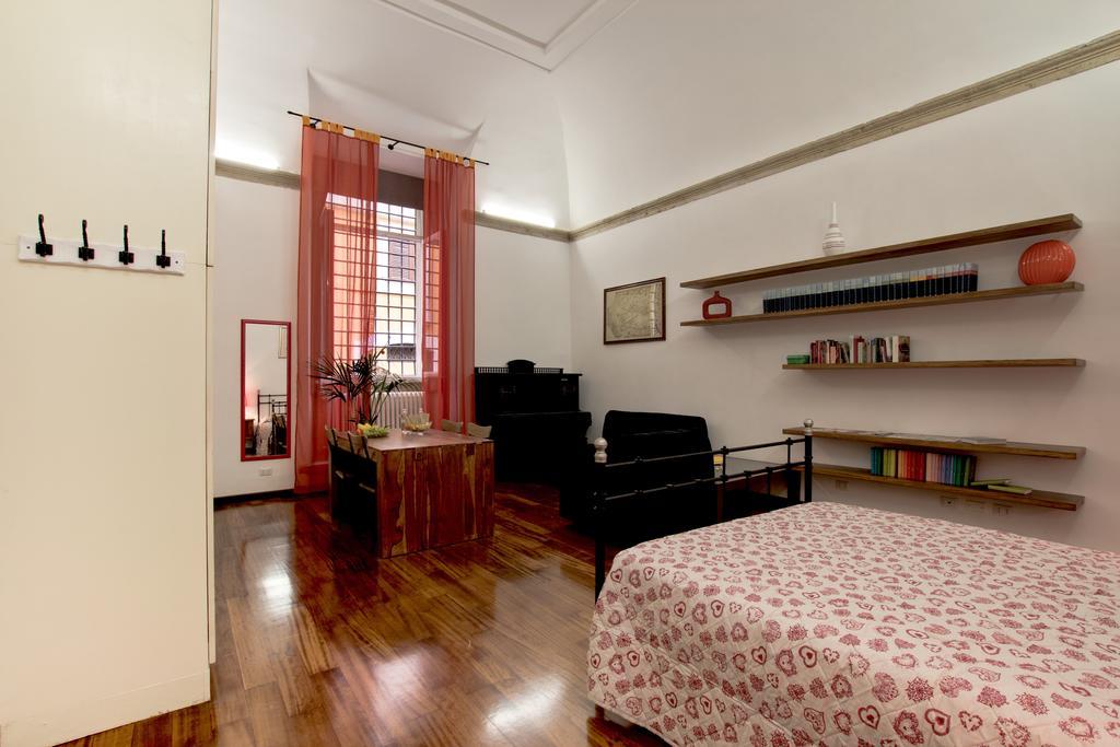 רומא Santacroce Guest House חדר תמונה